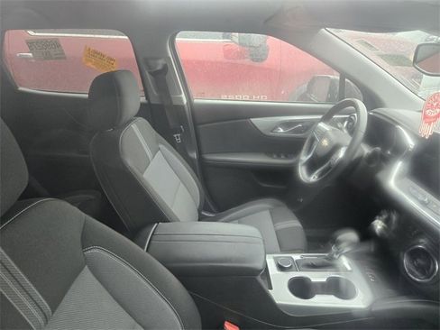 Used 2024 Chevrolet Blazer LT w/ Convenience Package image 7
