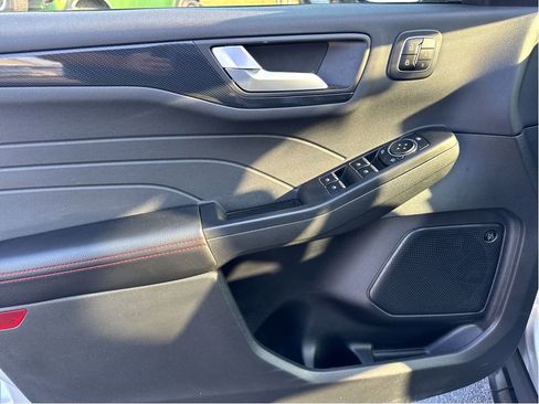 Used 2023 Ford Escape ST-Line Select w/ Tech Pack #2 image 11