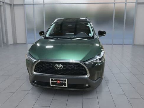 Certified 2025 Toyota Corolla Cross XLE AWD/4WD image 3