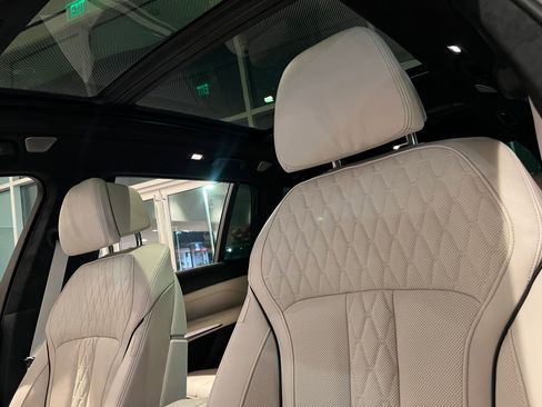 New 2026 BMW ALPINA XB7 AWD/4WD image 14