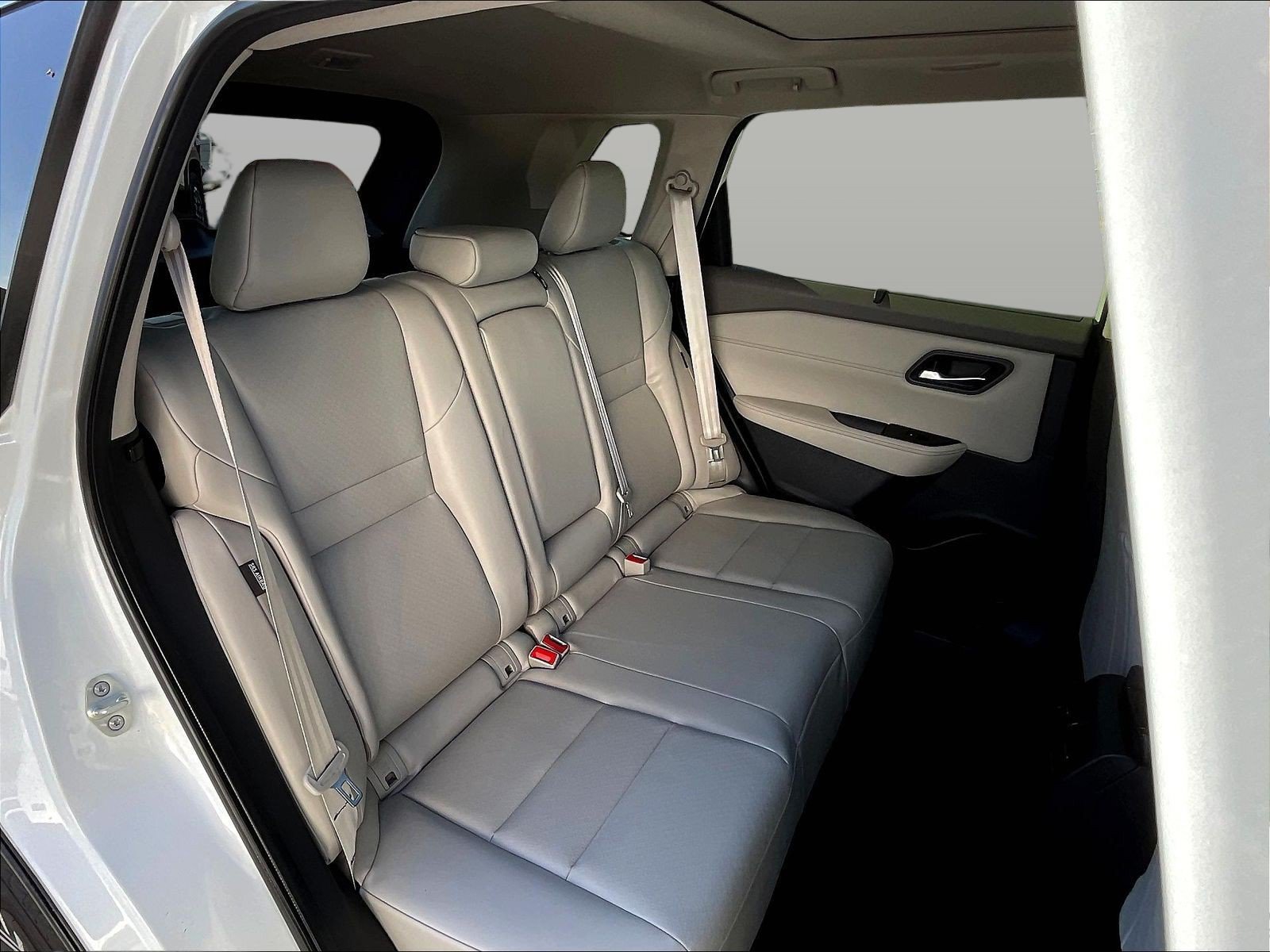 Used 2023 Nissan Rogue SV w/ SV Premium B Package AWD/4WD image 28