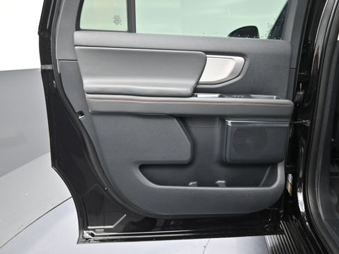 Used 2025 Ford Expedition Max Active image 13