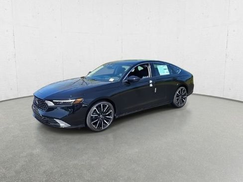 New 2026 Honda Accord Touring image 5