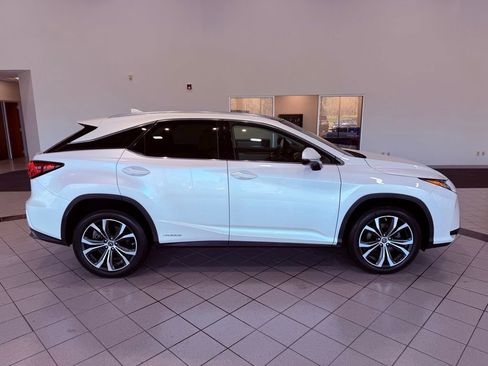 Used 2018 Lexus RX 450h AWD w/ Premium Package image 14