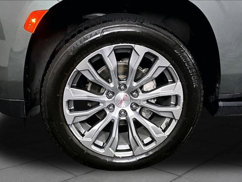 Used 2023 GMC Yukon Denali w/ Max Trailering Package AWD/4WD image 11