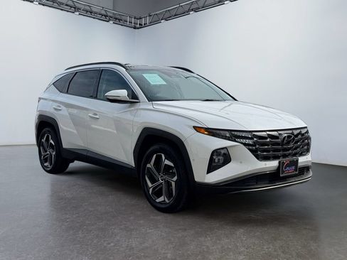 Used 2023 Hyundai Tucson Limited AWD/4WD image 3