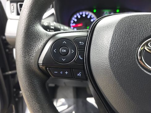 Used 2021 Toyota RAV4 XLE w/ Convenience Package FWD image 14