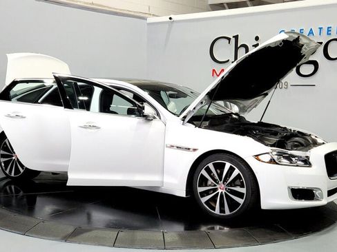 Used 2019 Jaguar XJ AWD image 10