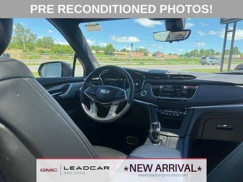 Used 2023 Cadillac XT5 Sportv w/ Platinum Package AWD/4WD image 15