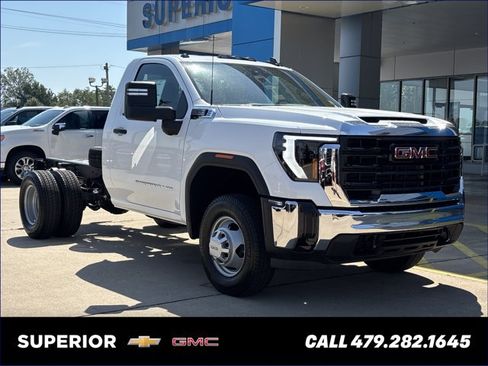 New 2026 GMC Sierra 3500 Pro w/ Convenience Package AWD/4WD image 1