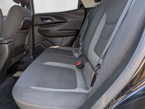 Used 2021 Chevrolet TrailBlazer LS FWD image 17