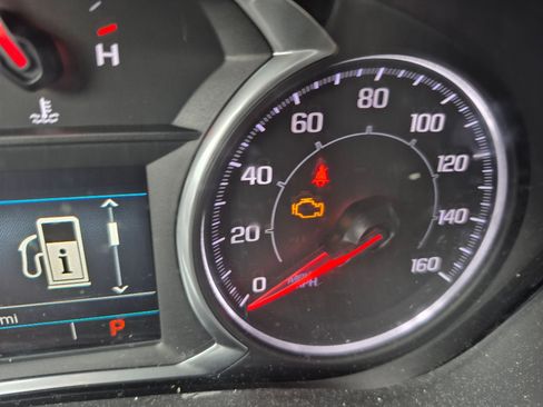 Used 2018 GMC Terrain SLT w/ Preferred Package image 8