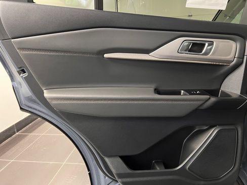 New 2026 Ford Explorer Active w/ Active Comfort Package image 33