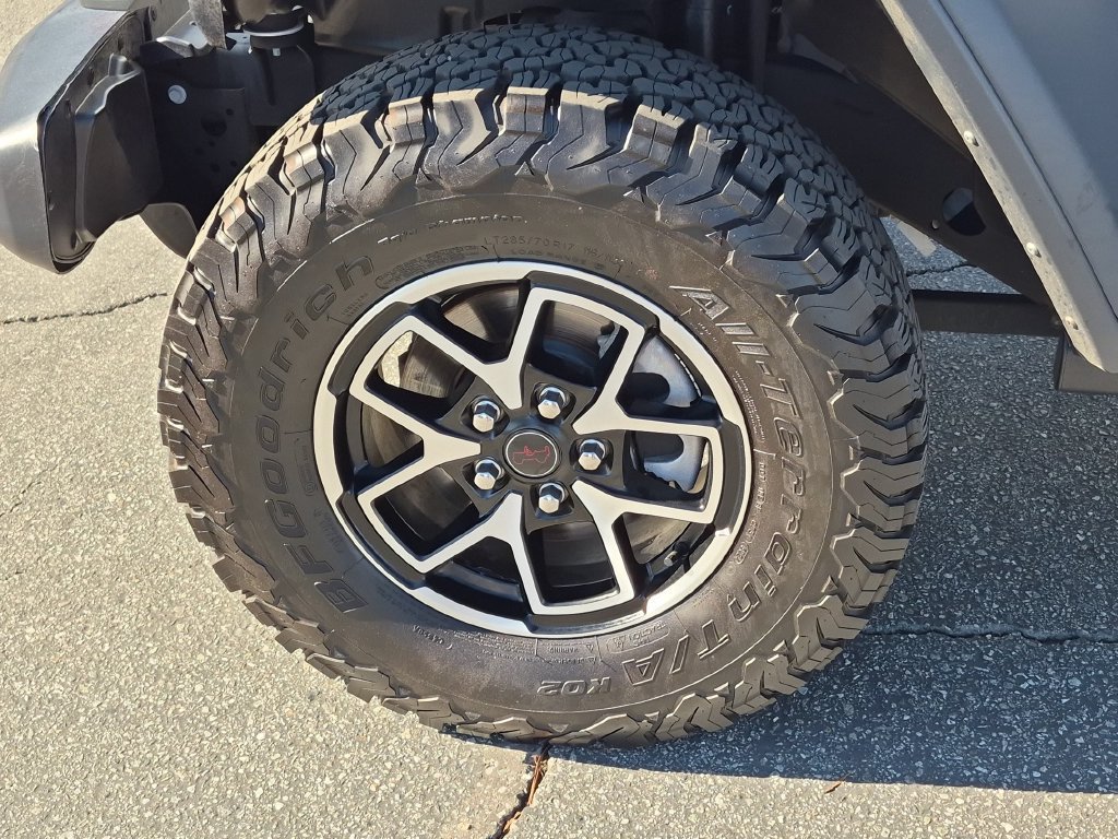 Used 2025 Jeep Wrangler Unlimited Rubicon AWD/4WD image 10