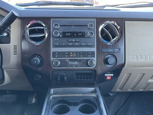 Used 2011 Ford F250 Lariat image 30