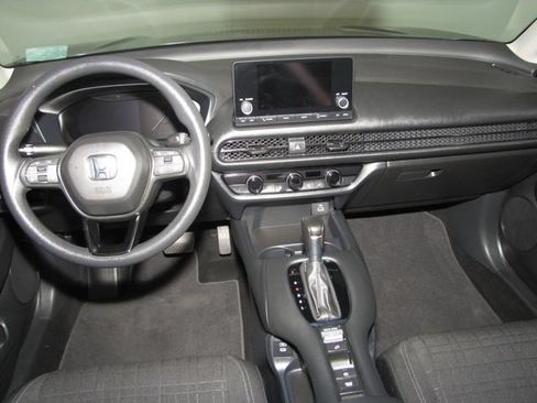 Certified 2024 Honda HR-V LX image 13