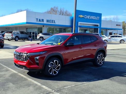 New 2026 Chevrolet Trax RS w/ Sunroof Package image 1