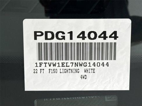 Used 2022 Ford F150 Lightning Lariat image 64