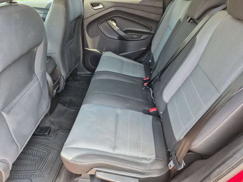 Used 2016 Ford Escape SE w/ SE Cold Weather Package FWD image 19