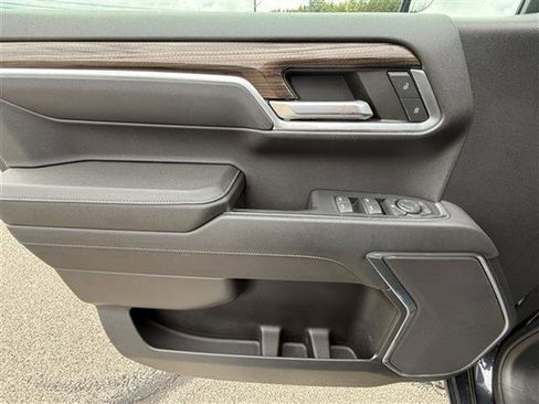 Certified 2022 Chevrolet Silverado 1500 RST image 12