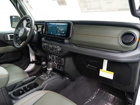 New 2026 Jeep Gladiator Mojave AWD/4WD image 30