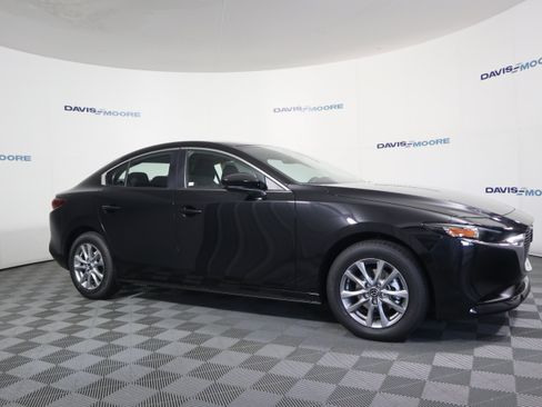 New 2026 MAZDA MAZDA3 s FWD image 3