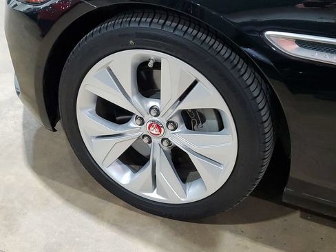 Used 2020 Jaguar XE S RWD image 45