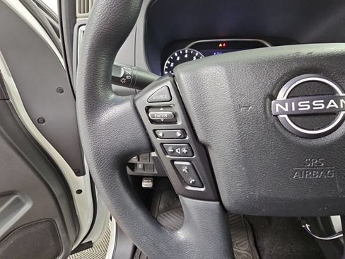 Used 2022 Nissan Frontier SV RWD image 22
