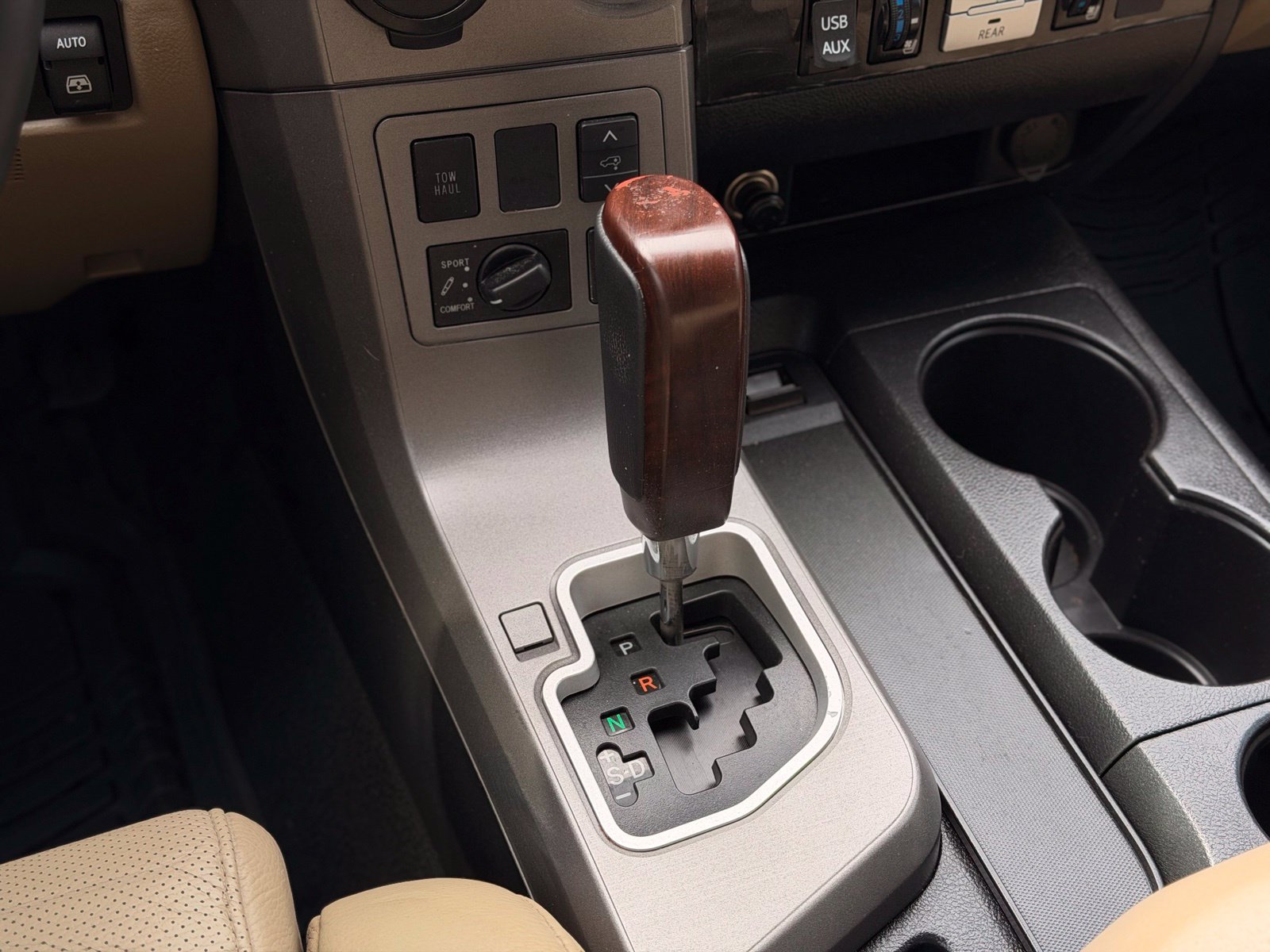 Used 2015 Toyota Sequoia Platinum RWD image 44