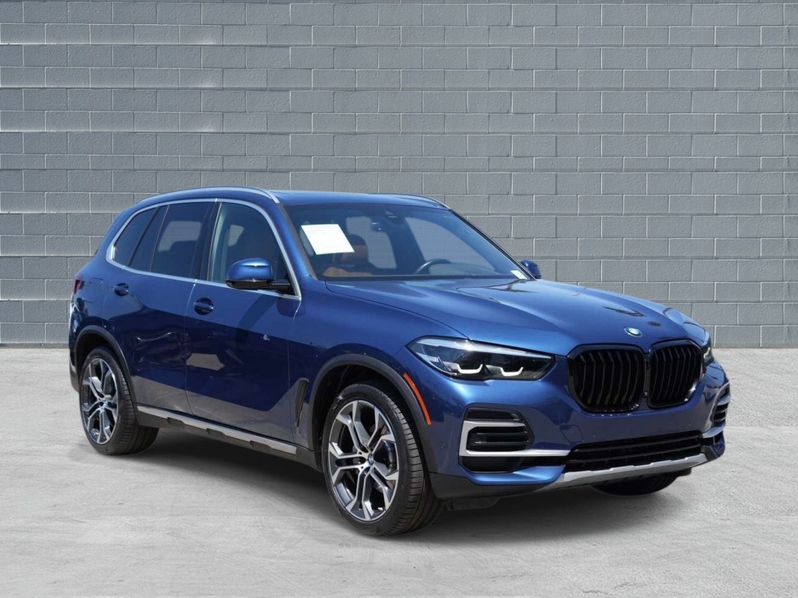 Used 2023 BMW X5 sDrive40i w/ Premium Package RWD image 1