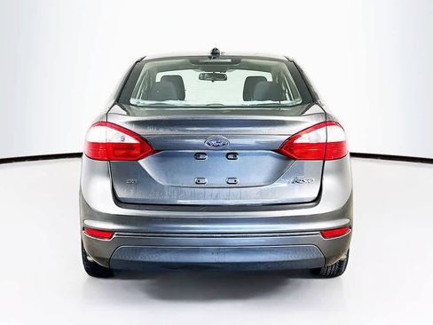 Used 2016 Ford Fiesta SE image 5