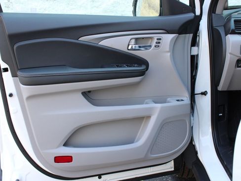 New 2026 Honda Ridgeline RTL image 16