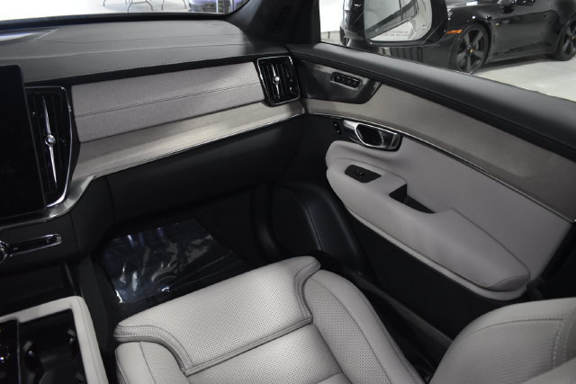 Used 2026 Volvo XC90 B6 Ultra w/ Lounge Package AWD/4WD image 29