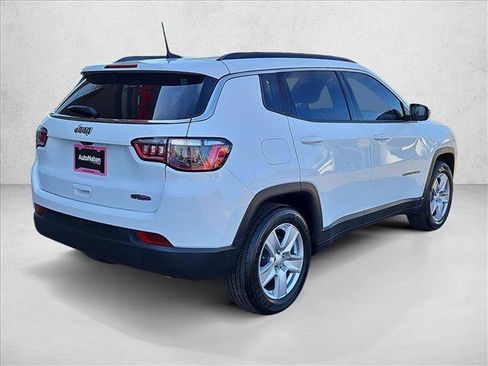 Used 2022 Jeep Compass Latitude image 5