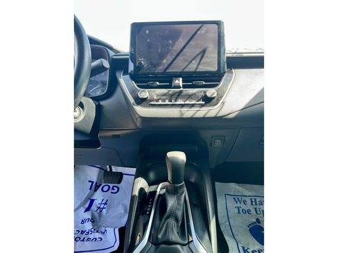 Used 2023 Toyota Corolla LE image 8