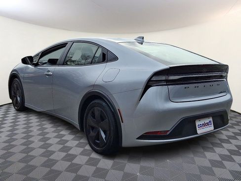 Certified 2024 Toyota Prius Prime SE image 4