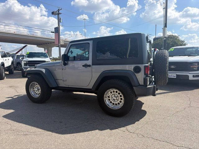 Used 2017 Jeep Wrangler Sport AWD/4WD image 3