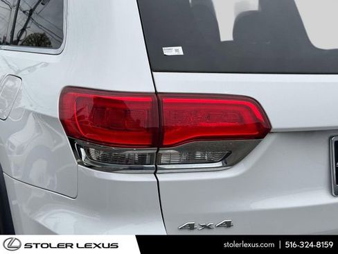 Used 2019 Jeep Grand Cherokee Limited w/ Trailer Tow Group IV AWD/4WD image 11