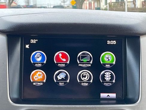 Used 2016 GMC Yukon XL Denali image 43