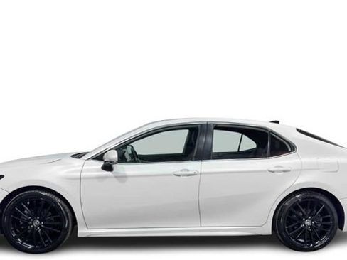 Used 2023 Toyota Camry XSE FWD image 1