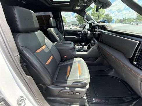 Used 2022 GMC Sierra 1500 AT4 w/ AT4 Premium Package image 29