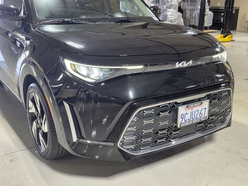 Used 2023 Kia Soul GT-Line w/ GT-Line Technology Package image 9