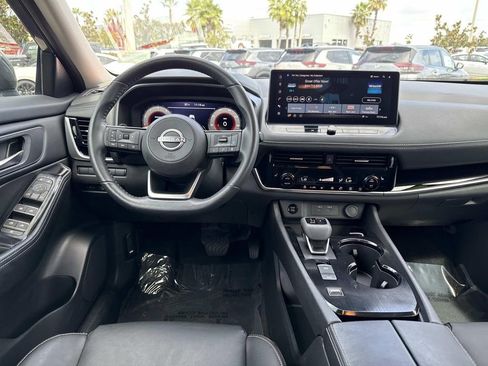 Certified 2024 Nissan Rogue SL image 16