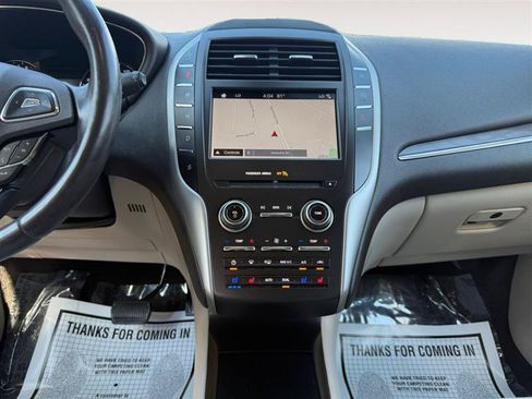 Used 2019 Lincoln MKC Reserve w/ MKC Climate Package FWD image 13