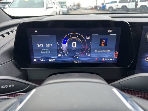 Used 2025 Chevrolet Traverse Z71 w/ Driver Confidence Package image 19