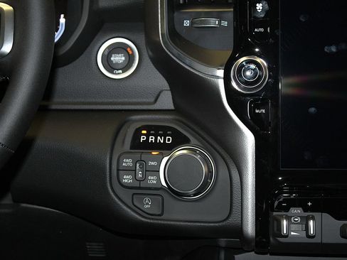 New 2026 RAM 1500 Big Horn AWD/4WD image 14