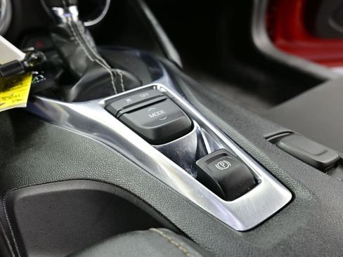 Used 2020 Chevrolet Camaro LT image 10