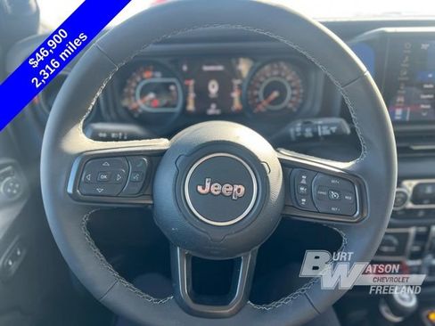 Used 2026 Jeep Wrangler Unlimited Rubicon image 13