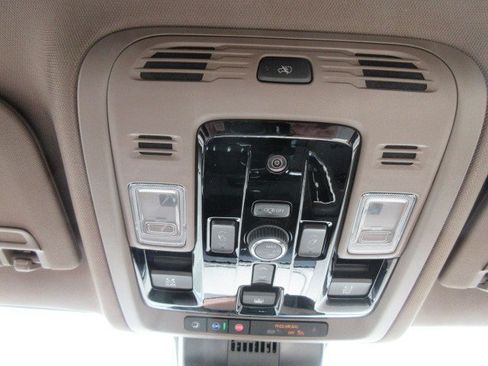 New 2026 GMC Yukon Denali w/ Denali Reserve Package RWD image 18