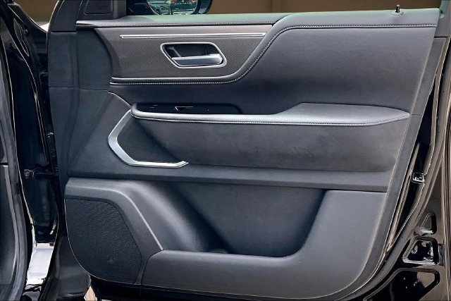 Used 2025 INFINITI QX80 Luxe w/ Exterior Package RWD image 23